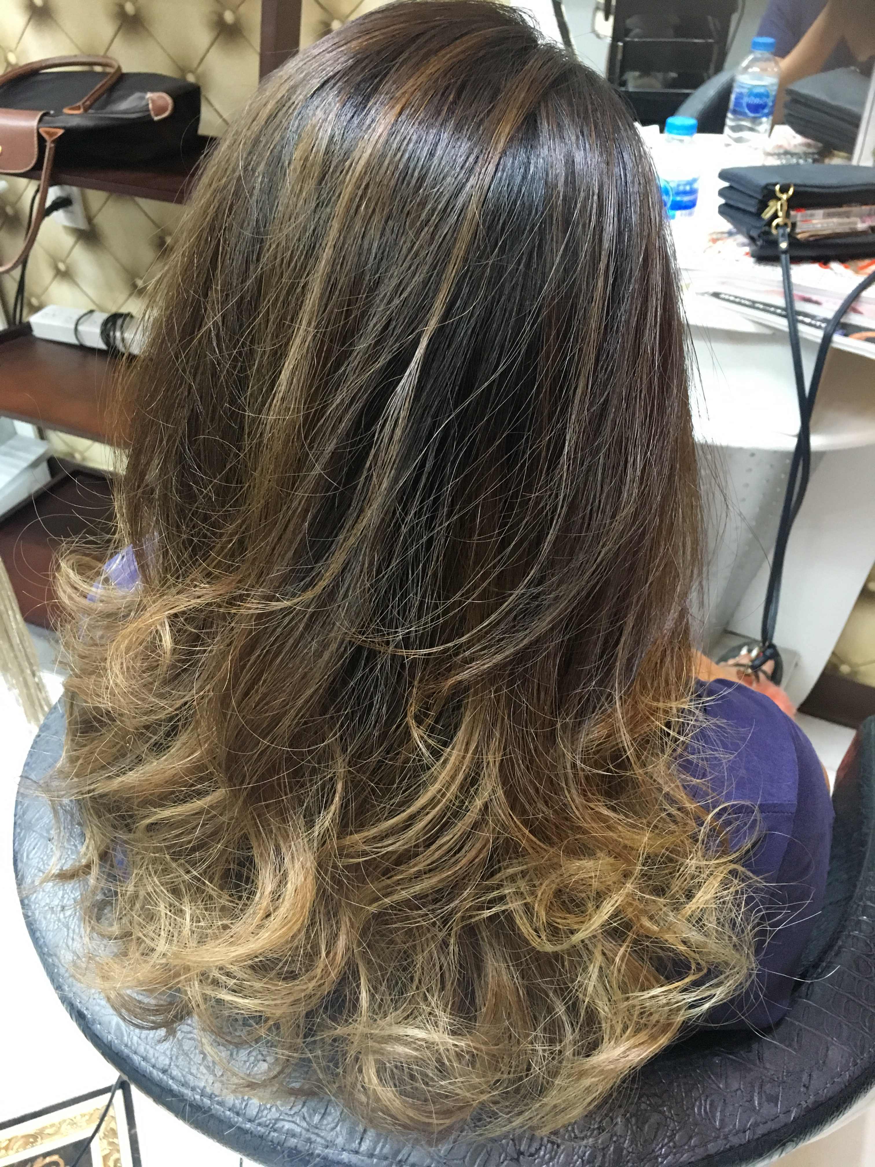 旬なヘアカラーをバンコクで！！