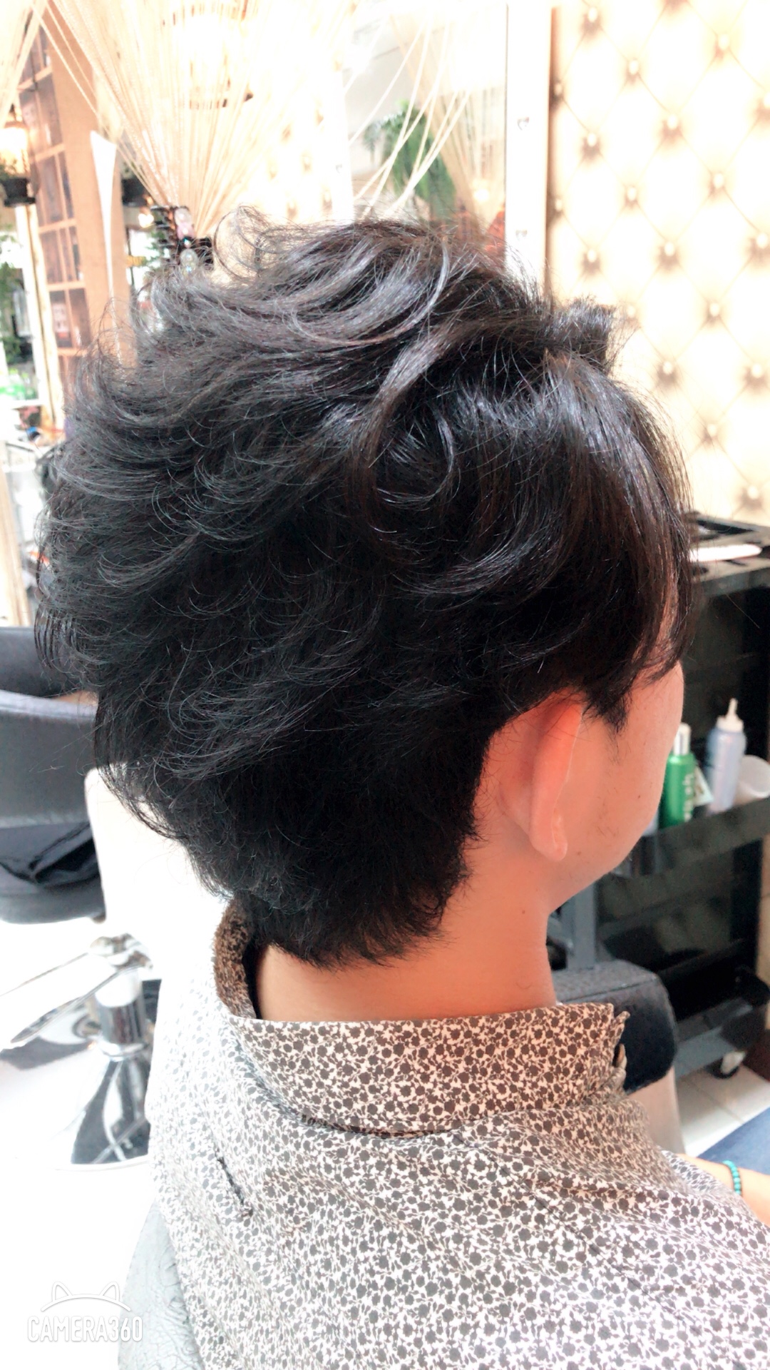 バンコクコンプレックス！直毛や癖毛を生かしたカット男性