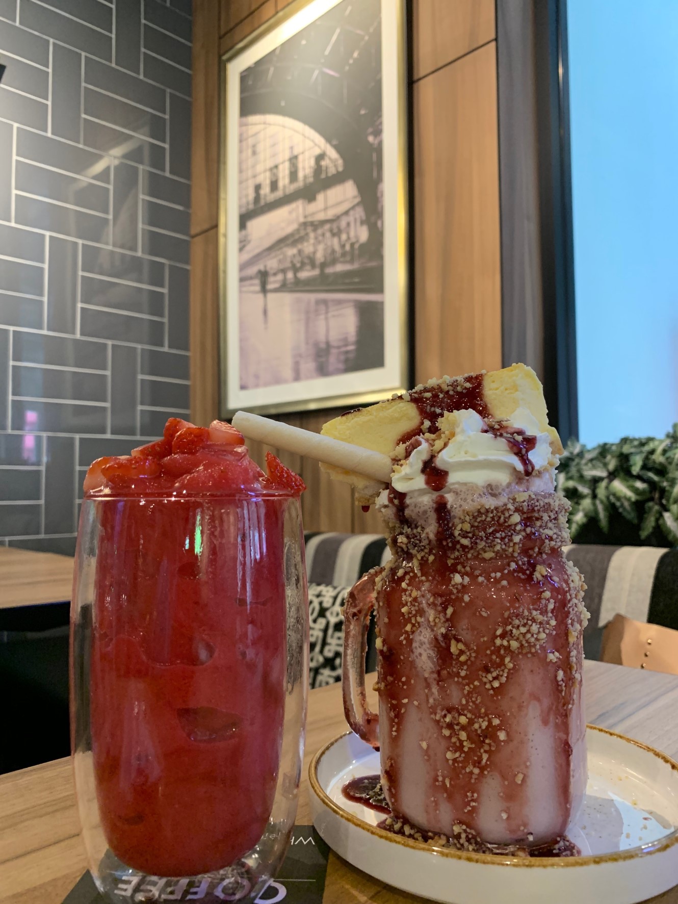 バンコクのカフェThe Coffee Clubタニヤから近いスラウォン店情報